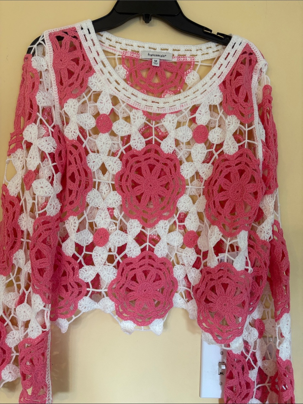 Francesca's Collections Pink & White Crochet Floral Long Sleeve Pullover